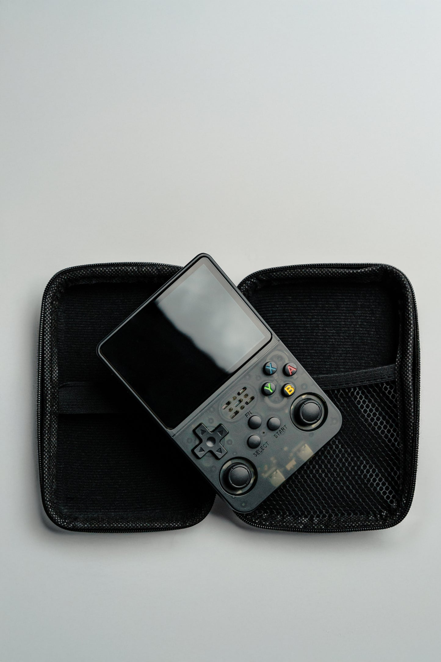 Q Rettro Rewind - R36S Case